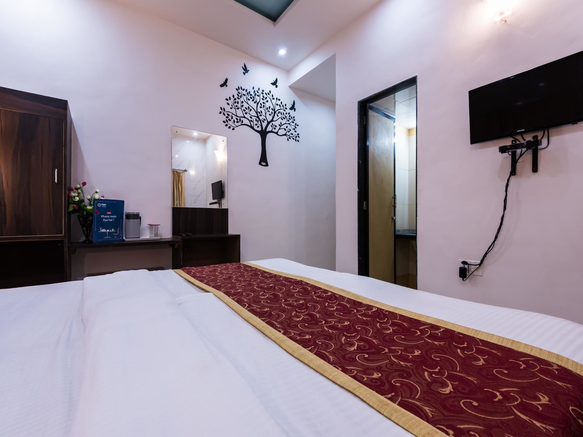 Oyo 1781 Hotel Panchratna Panvel Dış mekan fotoğraf