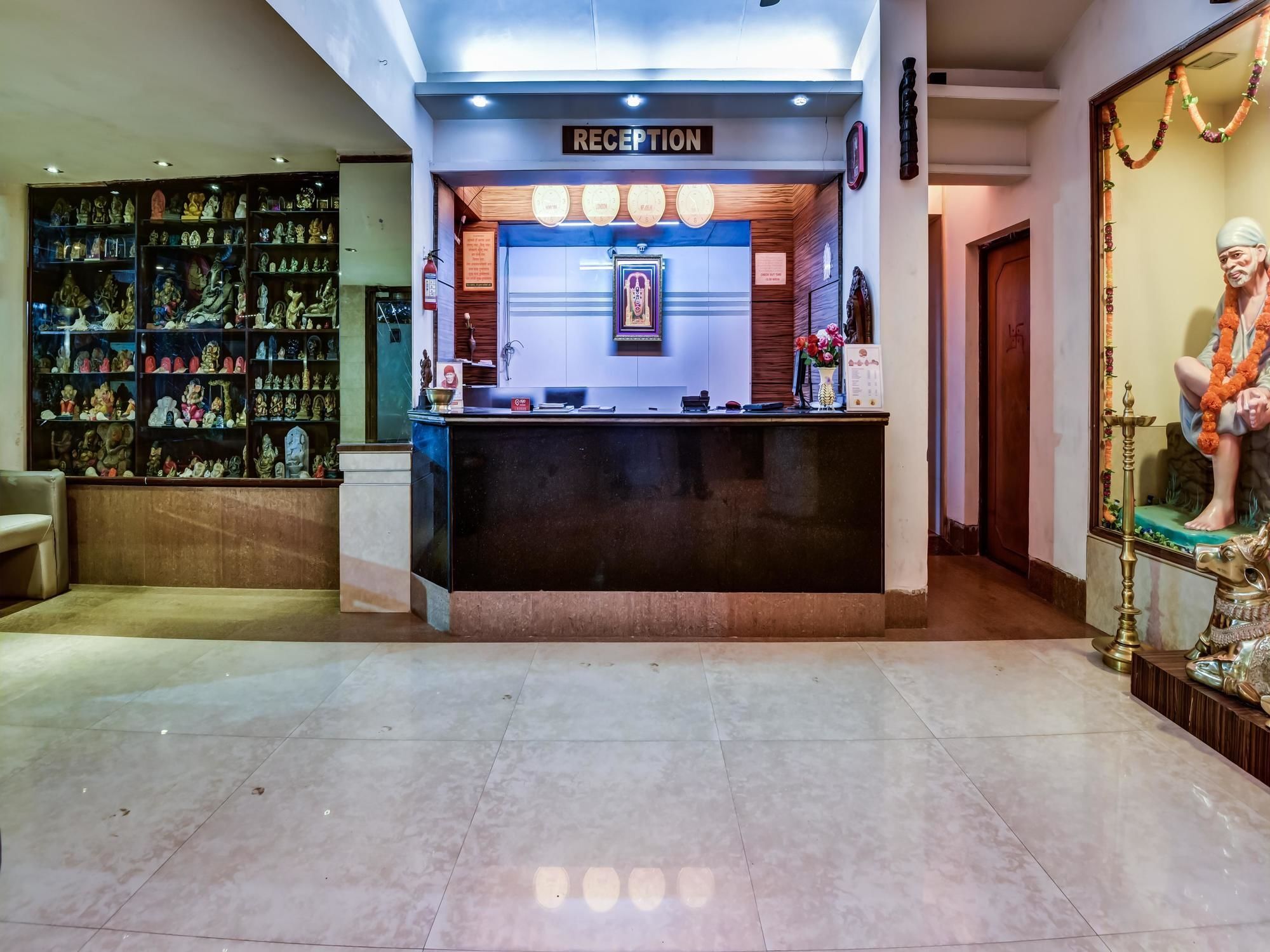 Oyo 1781 Hotel Panchratna Panvel Dış mekan fotoğraf